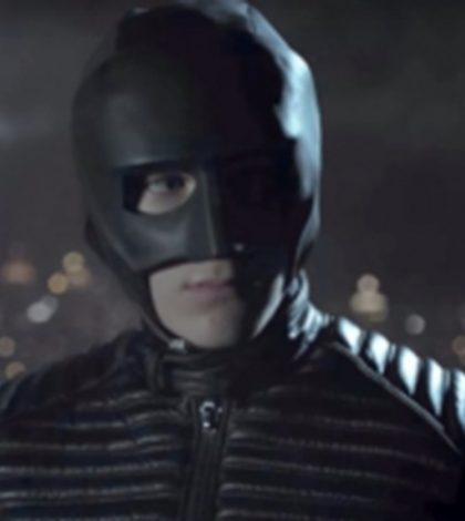 En ‘Gotham’, Bruce Wayne ya viste su primer traje de Batman