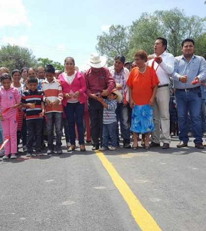 Inauguiran rehabilitación de tramo carretero  de Presita de la Cruz a Pozo del Carmen