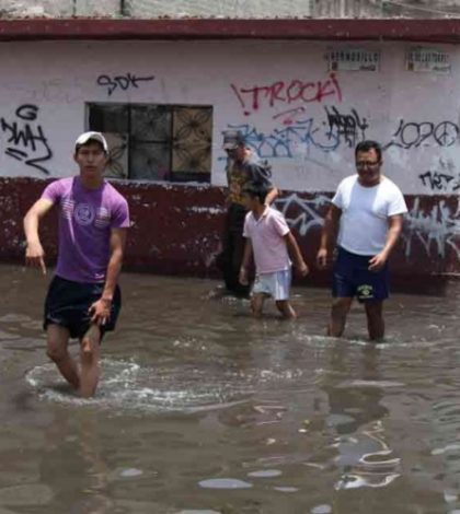 Solicitará Edomex declaratoria de emergencia en Neza tras lluvias