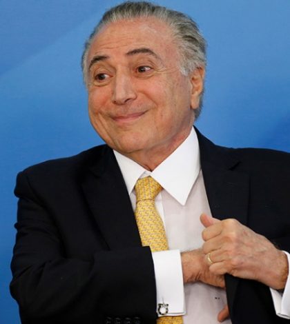Acusan a presidente de Brasil de obstrucción de justicia