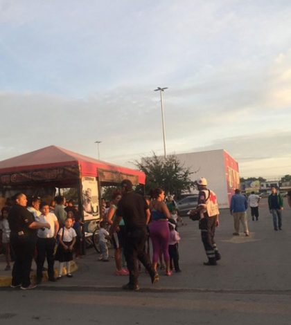 Evacuan 3 colonias y escuelas por fuga de amoniaco, en Torreón