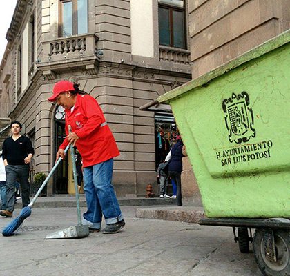Municipio realiza acciones de limpieza para prevenir  encharcamientos en días de lluvia