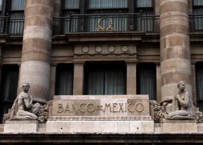 Banxico mantiene en 7% tasa de interés