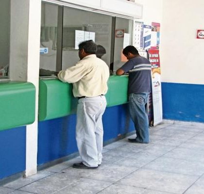 Incendios y huracanes menguan a las remesas: Banxico