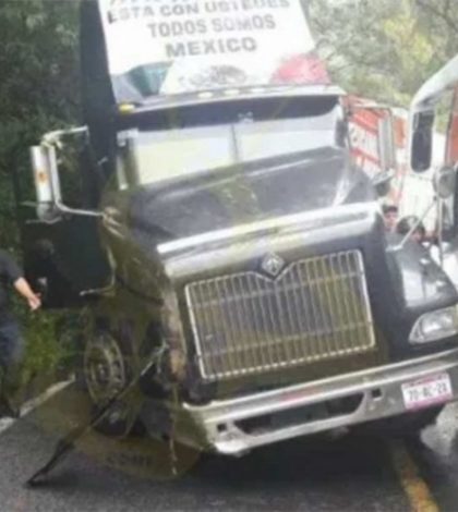 Regresan a Michoacán tras llevar ayuda a Morelos y sufren accidente