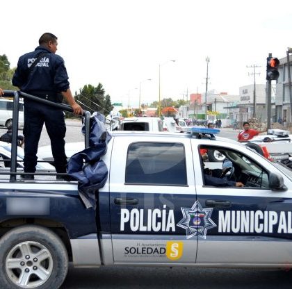 Coadyuva Soledad en indagatoria sobre detenidos, entre ellos una mujer policía