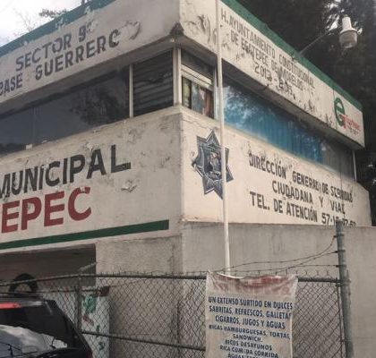 Roban 24 armas de módulo de la policía en Ecatepec