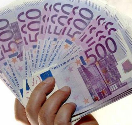 Hallan billetes de 500 euros atascando los retretes de un banco suizo