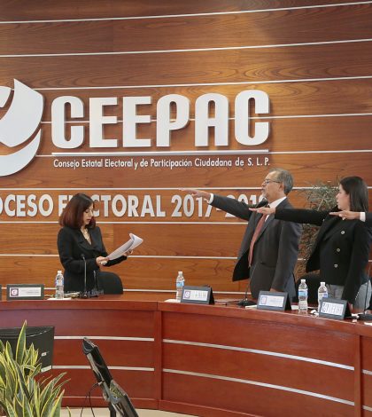 Rinden protesta nuevos Consejeros Electorales del CEEPAC