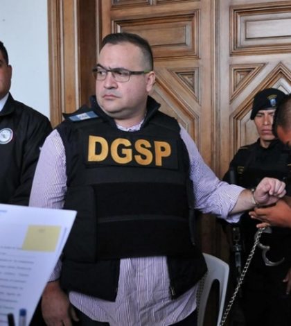 Pesan 21 denuncias más contra Javier Duarte