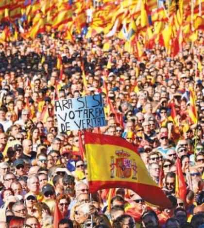 Quieren a Cataluña en España; Rajoy apoya manifestación