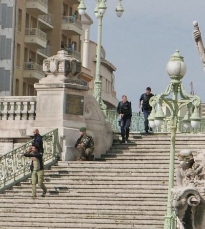 Un hombre mata con un cuchillo a dos personas en Marsella