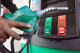 Por ‘inviable’ diputados tiran plan para bajar precio de gasolina