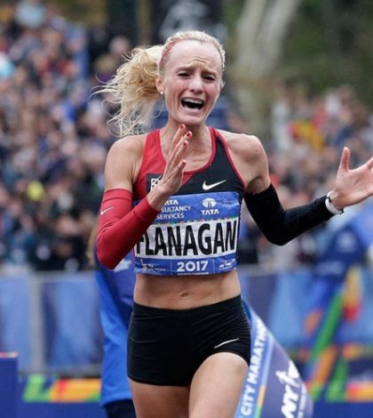 Al fin, una atleta de EU gana el Maratón de NY