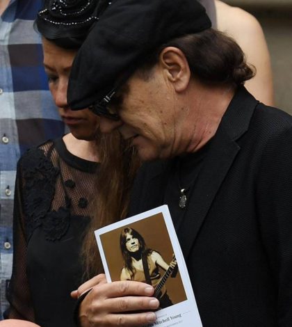 Despiden a leyenda de AC/DC, Malcolm Young, en funeral