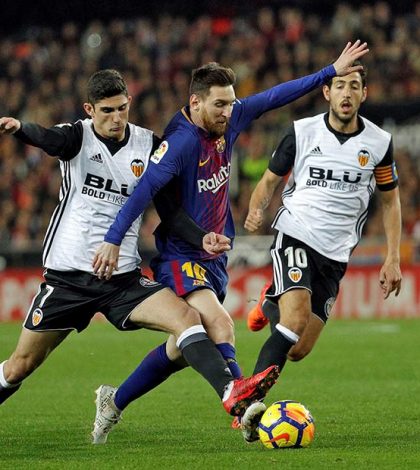 Barcelona rescata empate de visita en Valencia