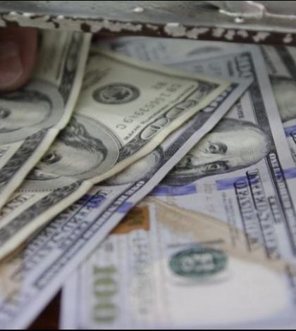 Dólar se vende hasta en 19.48 pesos en bancos capitalinos: Banco Base