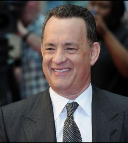 Tom Hanks ayuda con propuesta matrimonial
