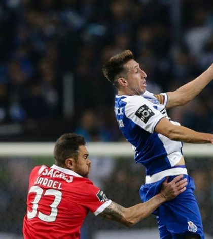 Herrera y Jiménez ven acción en un Clásico sin goles