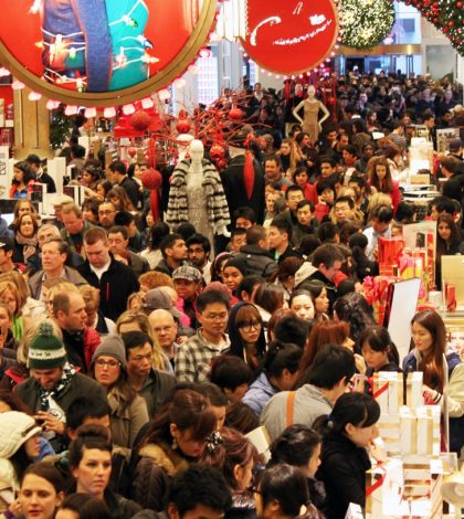 Compras navideñas de último momento generan caos en el Centro Histórico