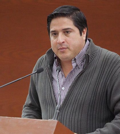 Solicita licencia Romero Calzada; quiere la diputación federal de Matehuala
