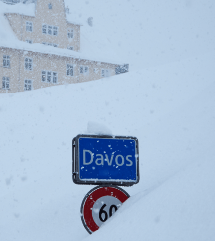 Fuerte nevada provoca caos en Foro de Davos
