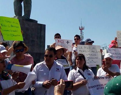 «San Luis merece seguridad”, reclaman  manifestantes en Casa de Gobierno