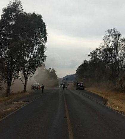 Grupo armado secuestra a cuatro policías en Villa Madero, Michoacán
