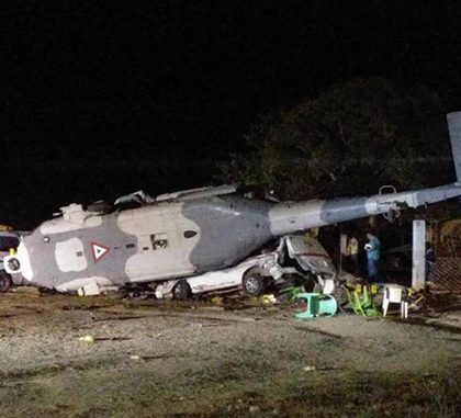 Suman 13 muertos tras desplome de helicóptero