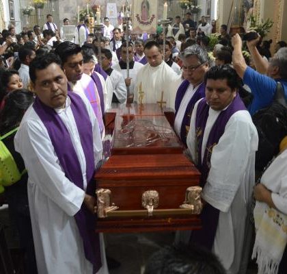 Diócesis de Chilpancingo rechaza vínculo entre cura asesinado y narco