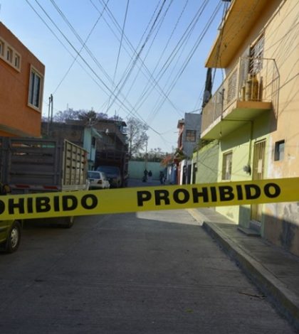 Ejecutan a hombre y hieren a niño de 3 años en Zacatepec