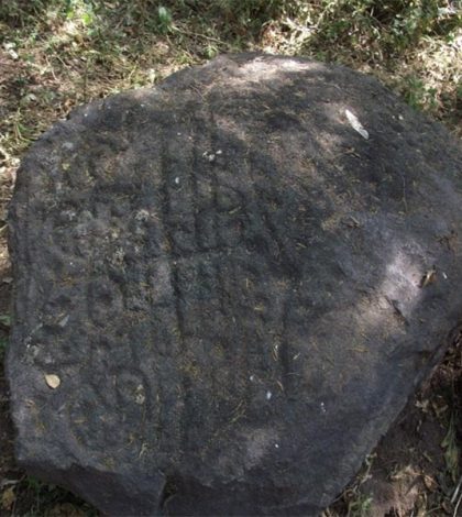 Descubren 108 petroglifos con 3 milenios de historia en Colima