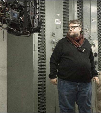 Guillermo del Toro ayuda a fan en busca de antídoto contra araña violinista