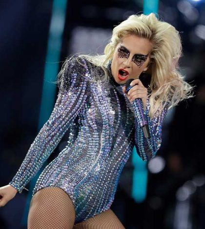 Lady Gaga cancela gira europea por dolencia