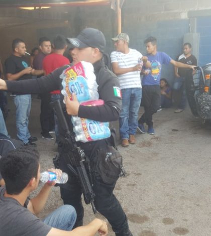 Fuerza Metropolitana Estatal rescata a 42 indocumentados