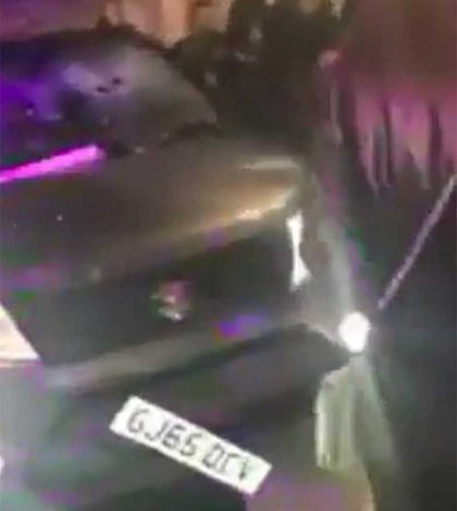 #Video: Irrumpe en discoteca con su auto tras ser corrido; hay 13 heridos