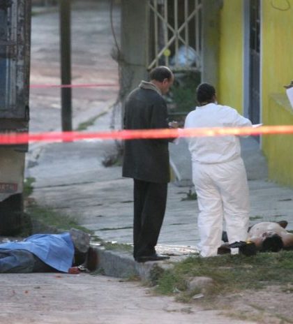 Asesinan a puñaladas a dos hombres en Rioverde