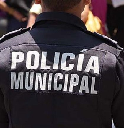 Policías Municipales auxilian a “abuelita” extraviada en comunidad de Santa María