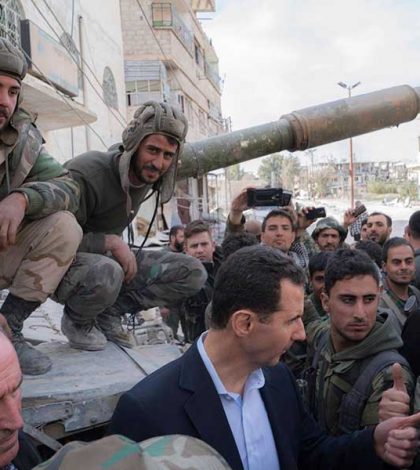 Presidente sirio visita a tropas en Guta Oriental