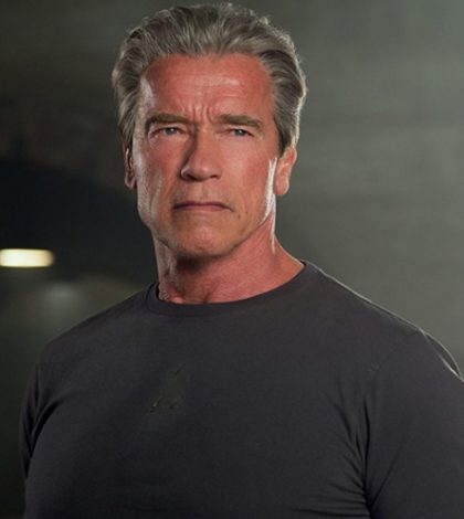 Arnold Schwarzenegger, estable tras operación de corazón