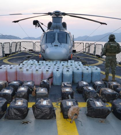 Marina asegura media tonelada de cocaína frente a costas de Acapulco