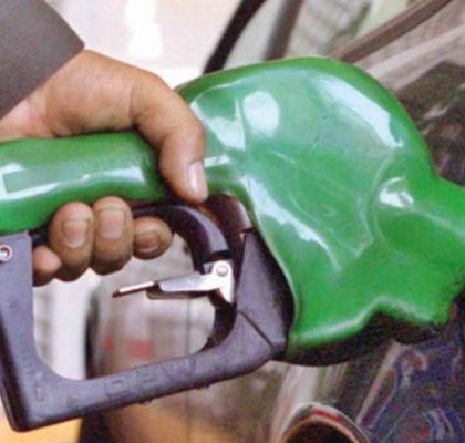 Gasolina Premium alcanza precio de 20 pesos por litro