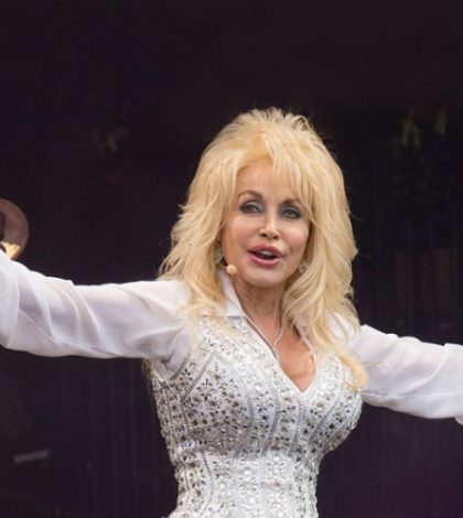 Dolly Parton hará serie en Netflix basada en su música