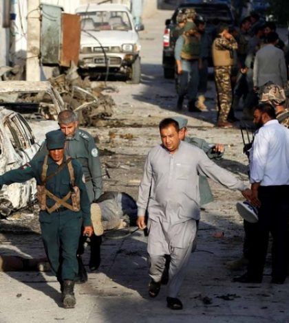 Ataque contra sede de gobierno en Afganistán deja 18 muertos