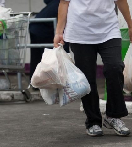 Entra en vigor prohibición de bolsas de plástico en Querétaro