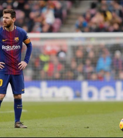 Messi cumple una década luciendo el «10» en el Barcelona