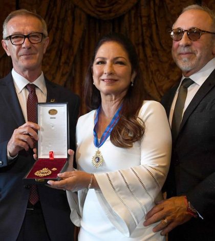 Gloria Estefan recibe Medalla de Oro al Mérito de las Bellas Artes