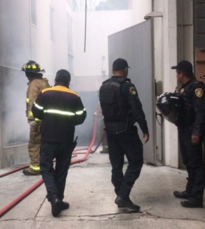 Reportan conato de incendio en edificio de la colonia Roma