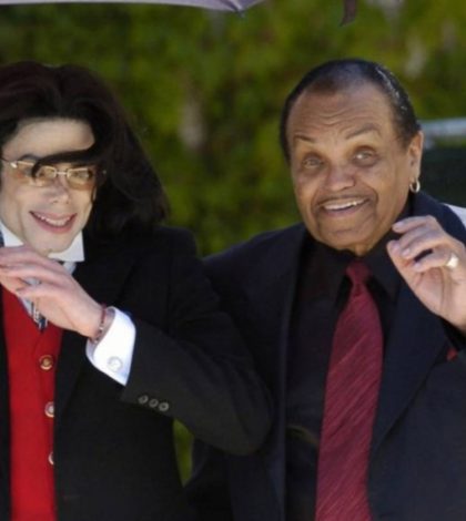 Joe Jackson es  enterrado en el mismo cementerio que Michael