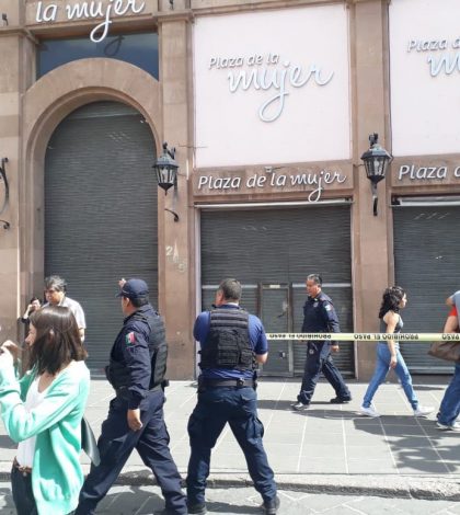 Comando armado asalta la Plaza de la Mujer, a unos metros de Palacio de Gobierno (VIDEOS  y FOTOGALERÍA)